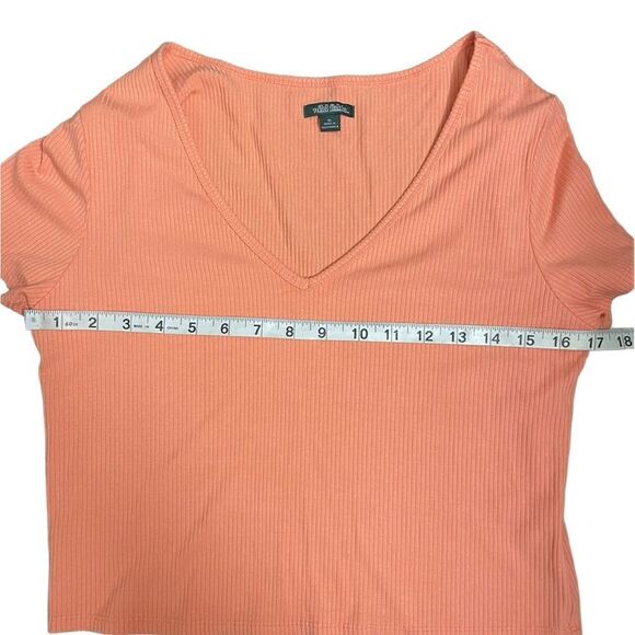 MWild Fable Peach Colored Ribbed V-Neck Short Sleeve Crop Top (Size: XL Juniors) - Picture 5 of 8
